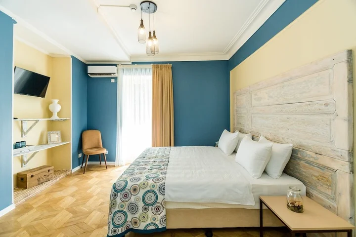 Тбилиси: Gvino Minda Hotel