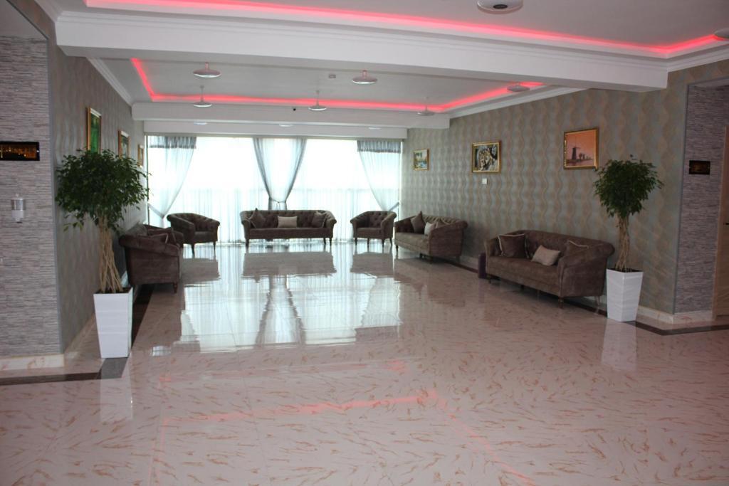 Нафталан: Gold&SPA Naftalan