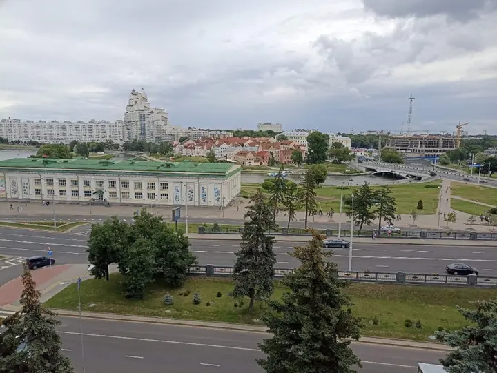 Минск: Апартаменты Победителей 1