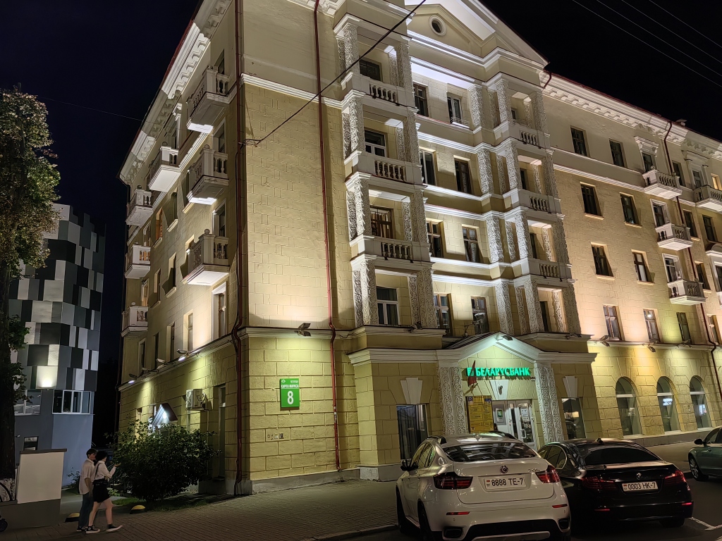 Минск: Апартаменты InterLoft 8 Old Town Free Parking Wi-Fi 100/50 Smart TV