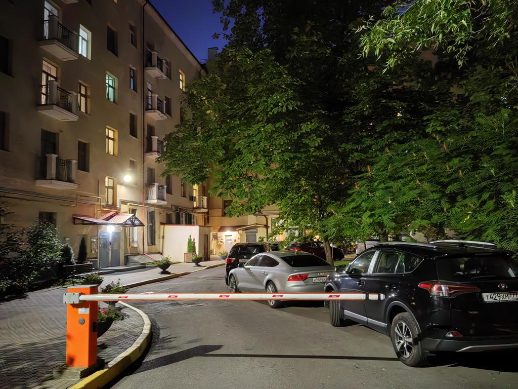 Минск: Апартаменты InterLoft 8 Old Town Free Parking Wi-Fi 100/50 Smart TV
