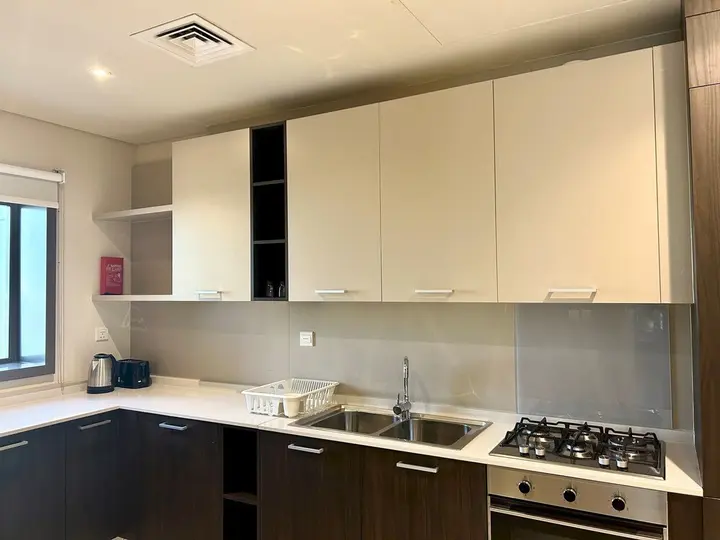 Дубай: Stunning Stay Park View JVC -1bed With Balcony