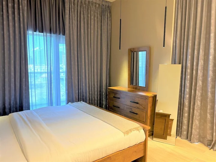 Дубай: Stunning Stay Park View JVC -1bed With Balcony