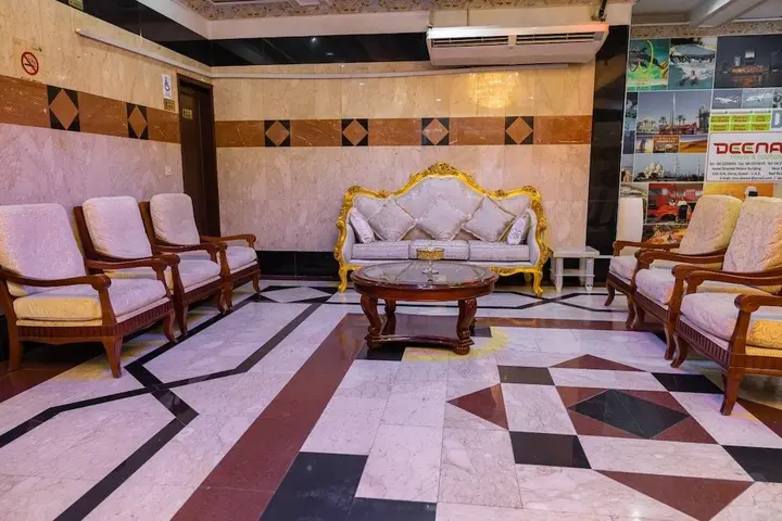 Дубай: Three 888 Hotel