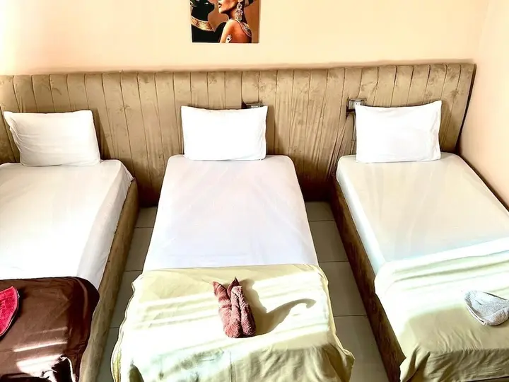 Гиза: Pyramids Holiday Inn