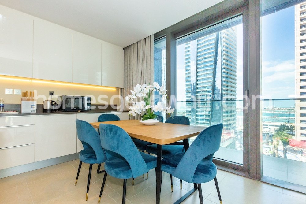 Дубай: Homesgetaway- 2BR in Marina Gate Tower 2