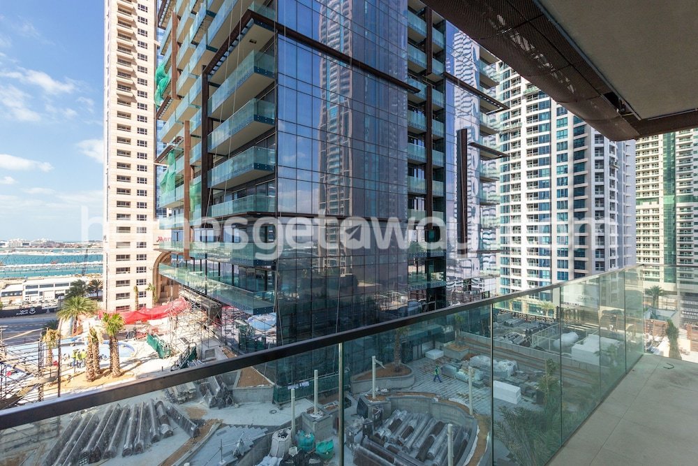 Дубай: Homesgetaway- 2BR in Marina Gate Tower 2