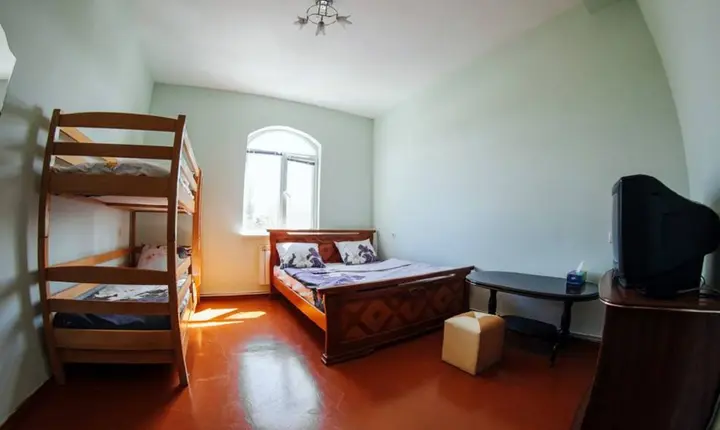 Ереван: База отдыха Royal Holiday House
