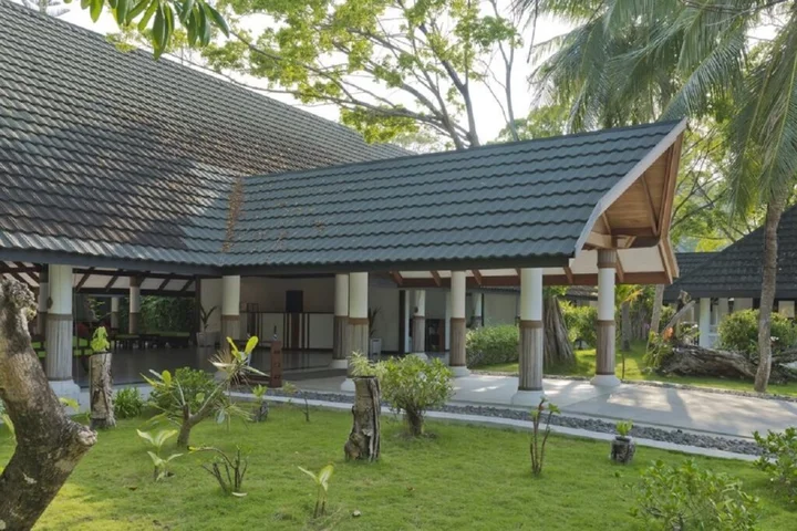 Диффуши: Holiday Island Resort & Spa