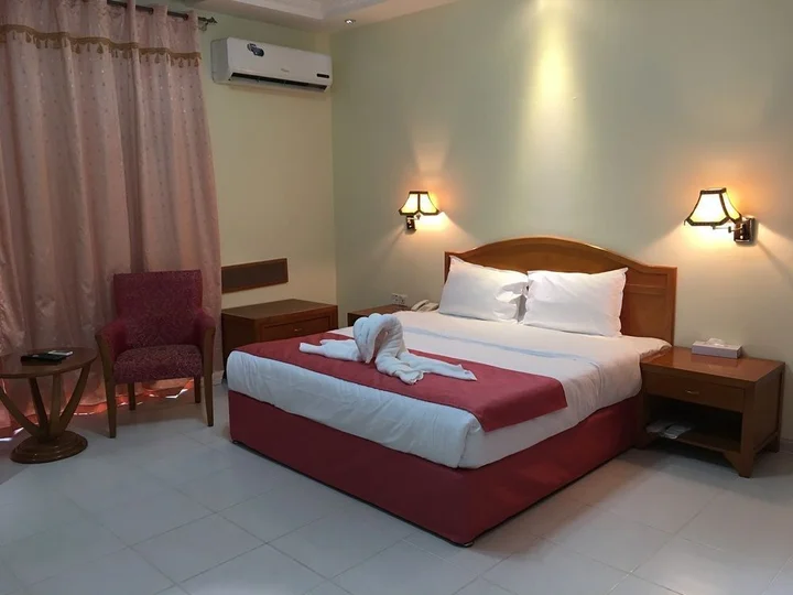 Аджман: Waves Hotel Ajman