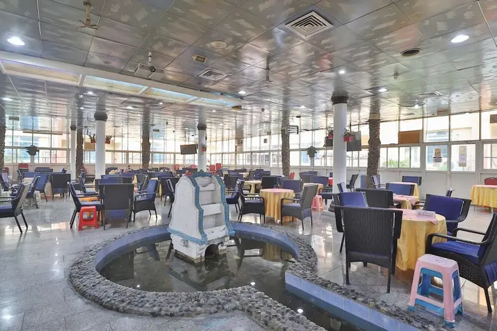 Аджман: Waves Hotel Ajman