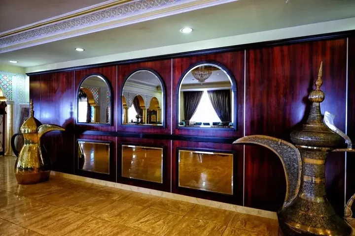 Шарджа: Sharjah International Airport Hotel