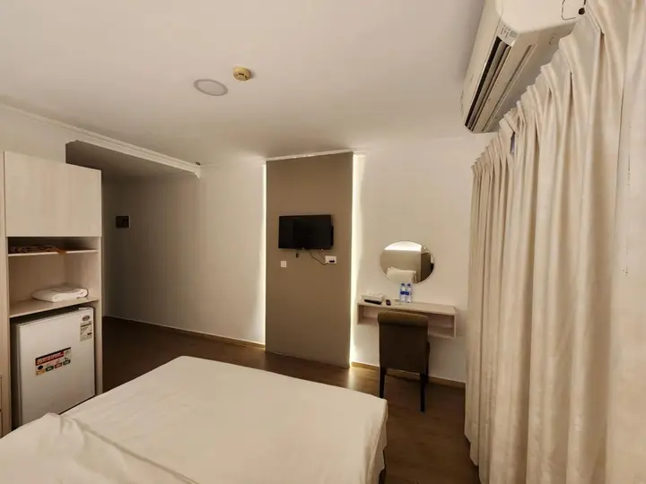 Шарджа: Sharjah International Airport Hotel