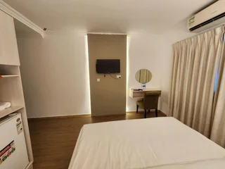 Шарджа: Sharjah International Airport Hotel