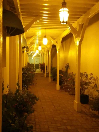 Шарджа: Sharjah International Airport Hotel