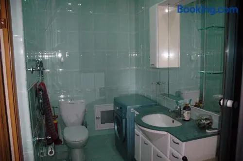 Ереван: Luxury Apartment In The City Heart On North Avenue