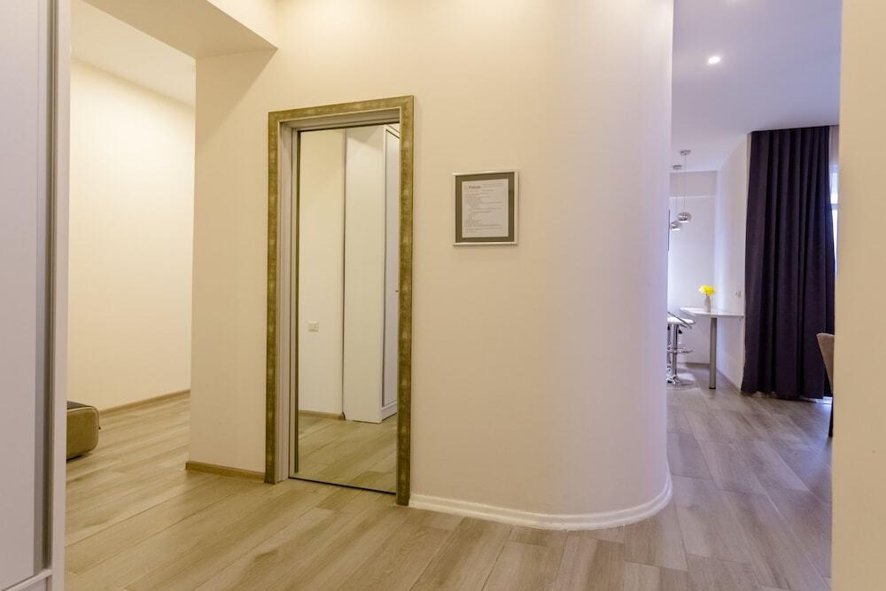Тбилиси: Falcon Apartments - Rustaveli