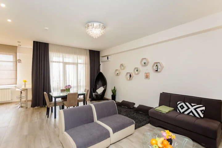 Тбилиси: Falcon Apartments - Rustaveli