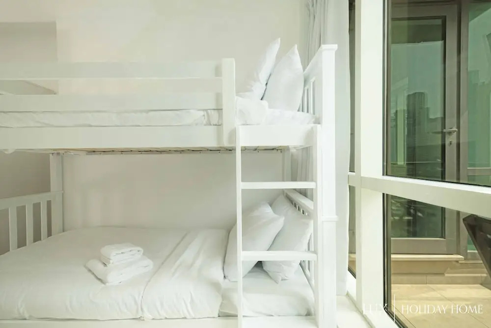 Дубай: LUX  The Yacht View Suite Dubai Marina