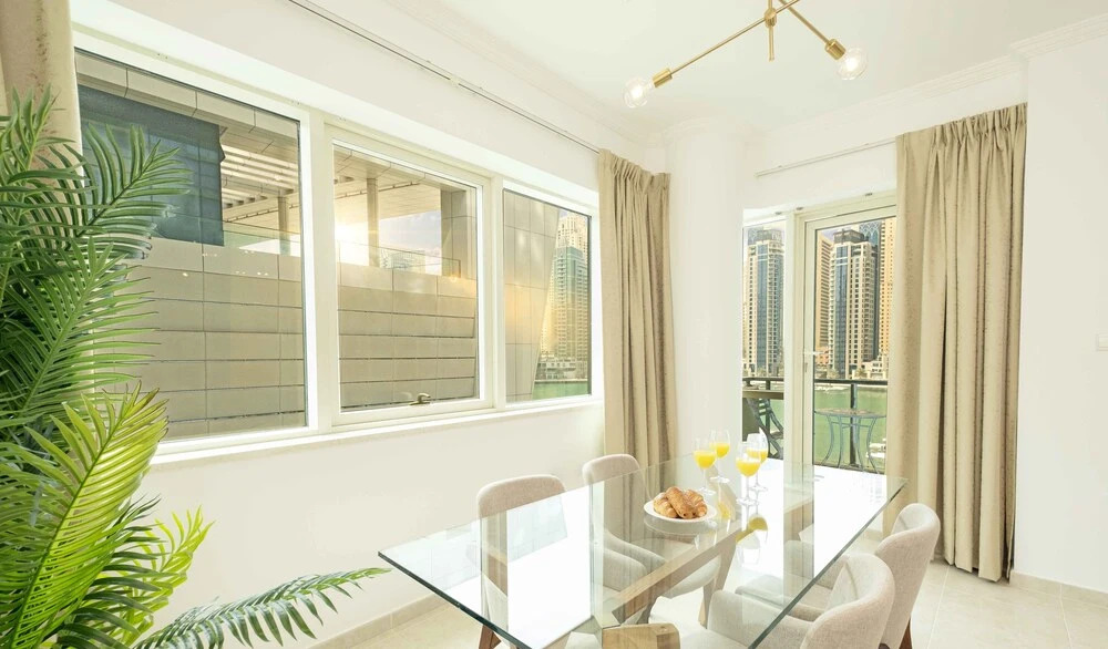 Дубай: LUX  The Yacht View Suite Dubai Marina