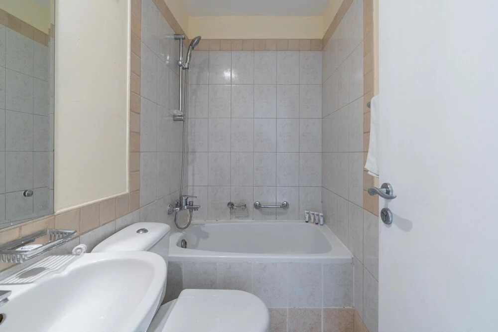 Дубай: Lux BnB The Springs Villa Private Garden
