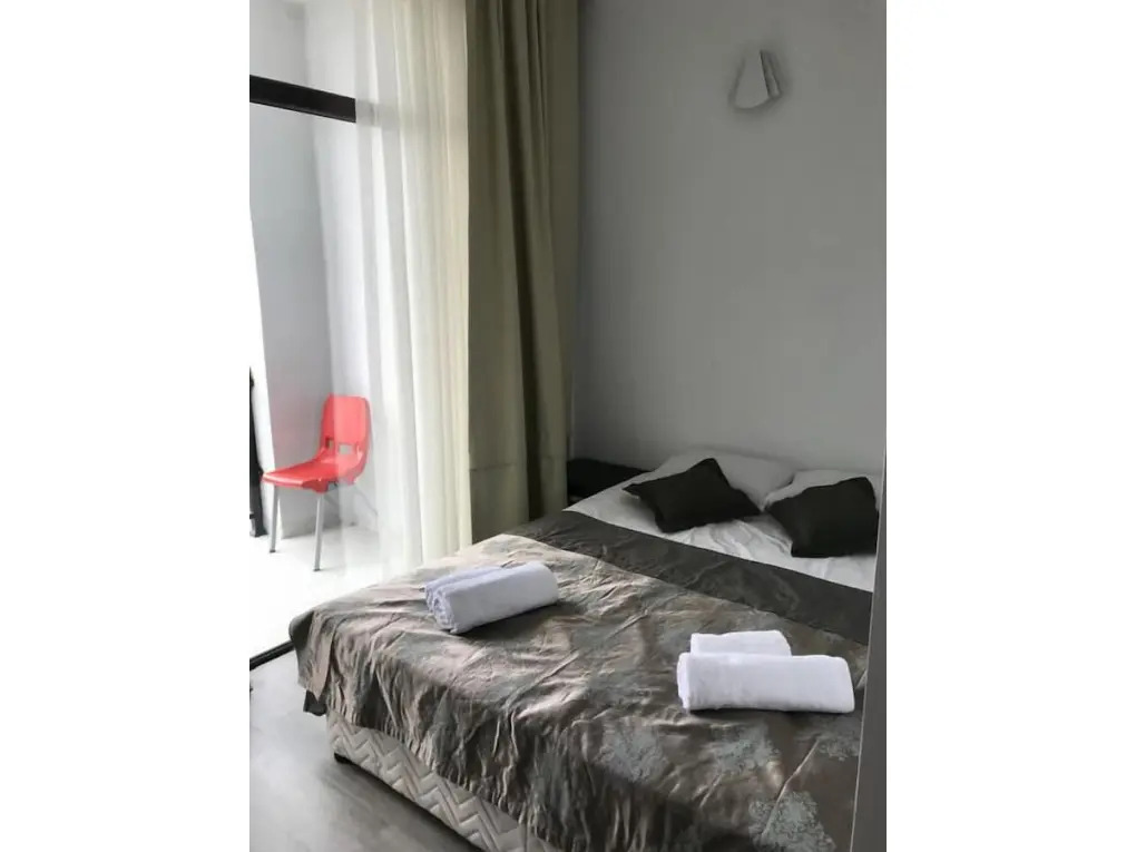 Гонио: Guesthouse Data