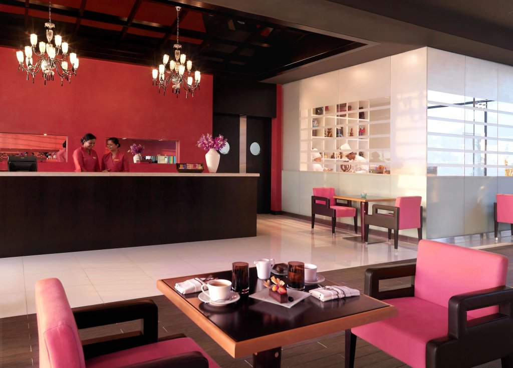 Абу-Даби: Отель Fairmont Bab Al Bahr