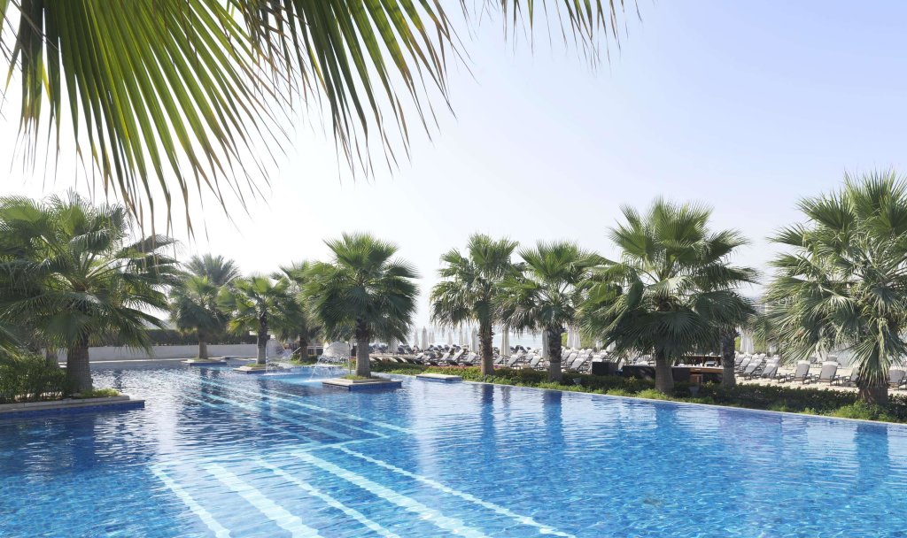 Абу-Даби: Отель Fairmont Bab Al Bahr