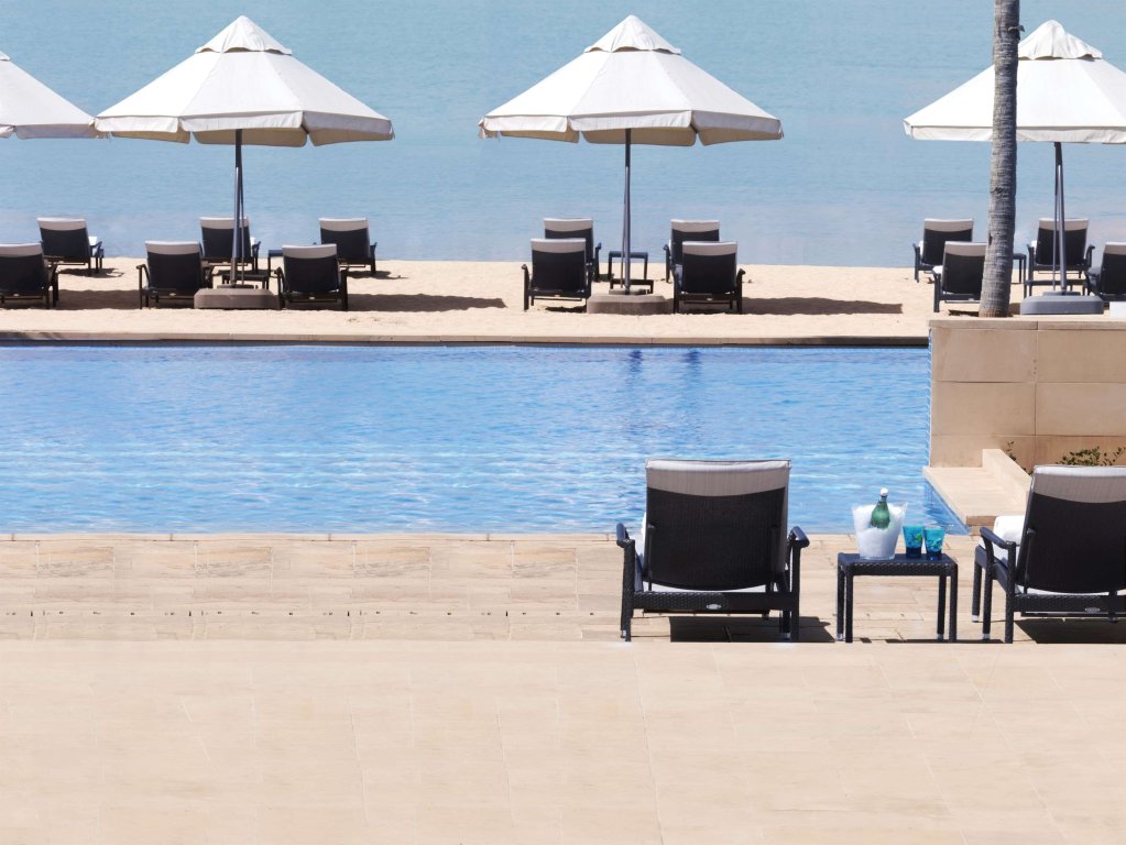 Абу-Даби: Отель Fairmont Bab Al Bahr