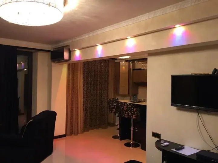 Ереван: Апартаменты Versace Downtown Yerevan