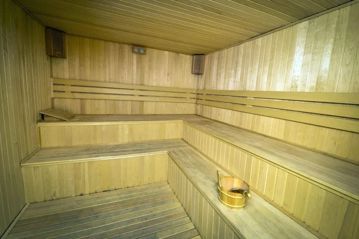 Вандам: Qebele Yeddı Gozel Hotel