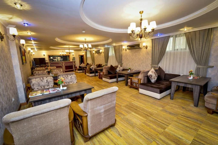 Вандам: Qebele Yeddı Gozel Hotel