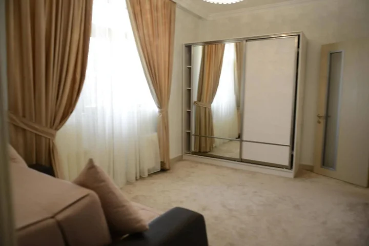 Вандам: Qebele Yeddı Gozel Hotel