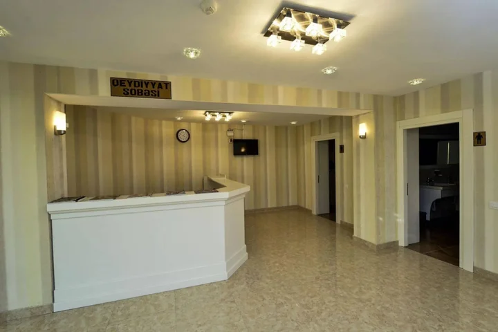 Вандам: Qebele Yeddı Gozel Hotel