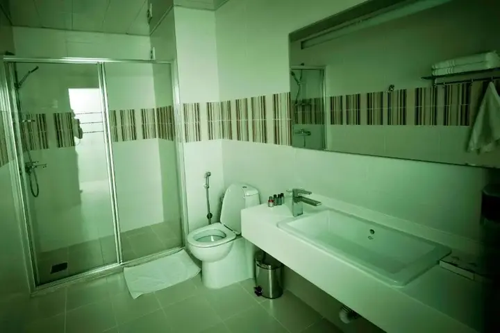 Вандам: Qebele Yeddı Gozel Hotel