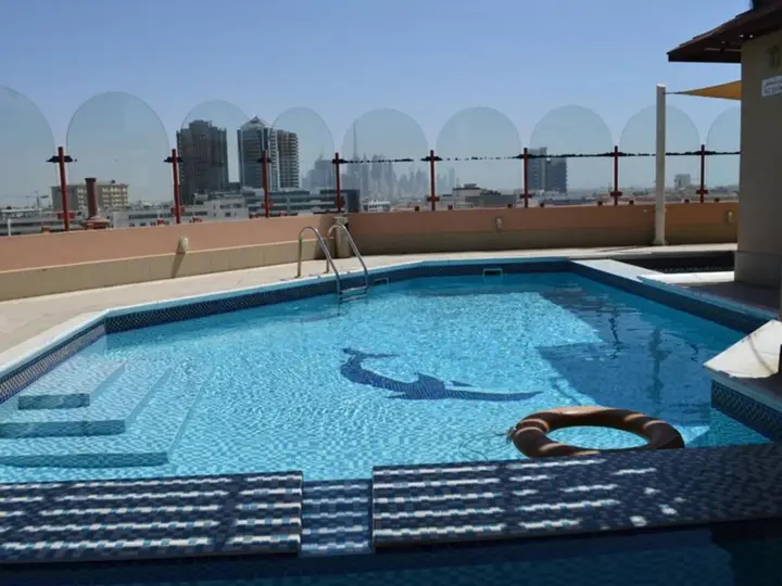 Дубай: Dolphin Hotel Apartments