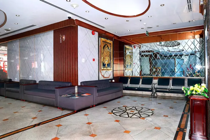 Дубай: Dolphin Hotel Apartments