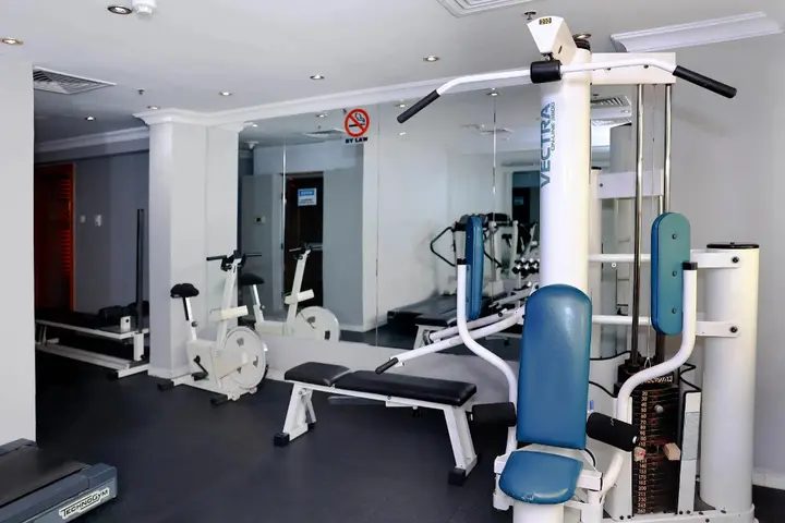 Дубай: Dolphin Hotel Apartments