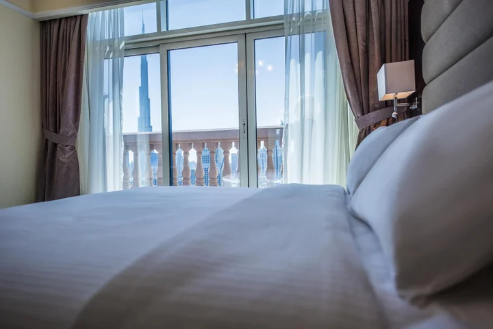 Дубай: Emirates Grand Hotel