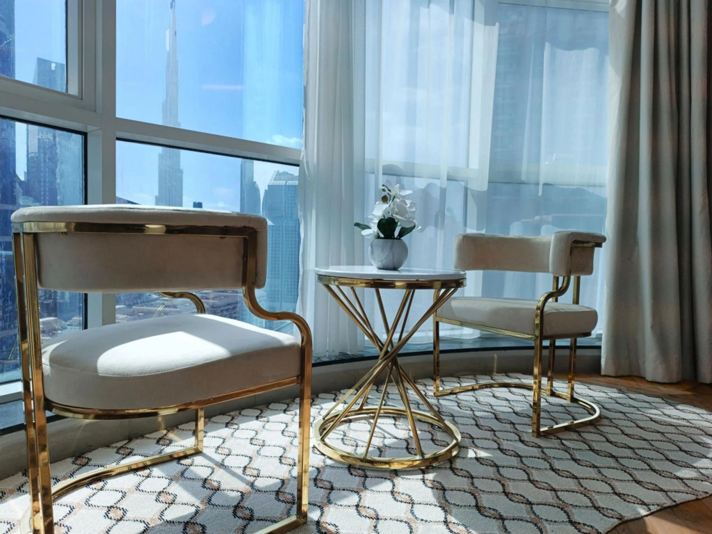 Дубай: Emirates Grand Hotel