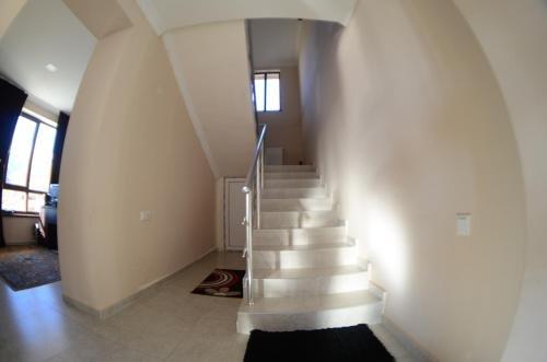 Степанцминда: OISHE Terrace