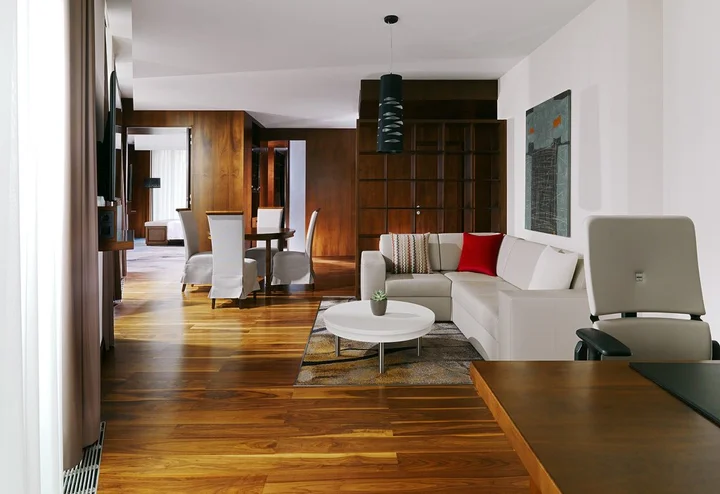 Минск: Отель Minsk Marriott
