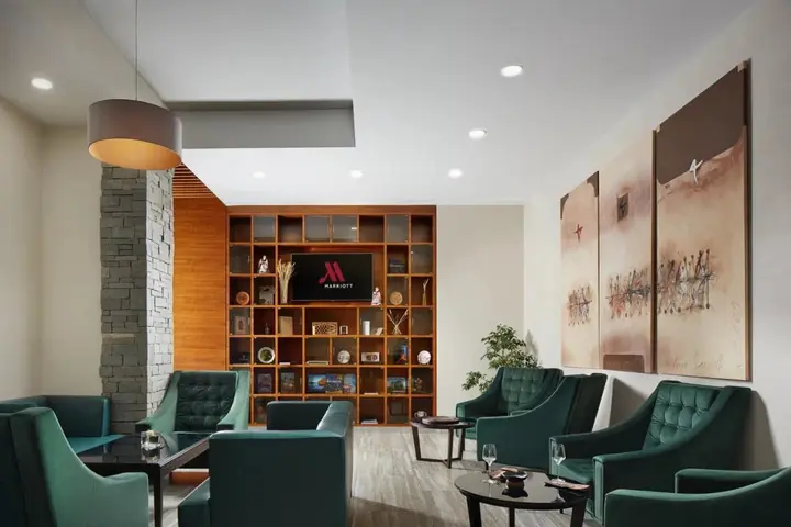 Минск: Отель Minsk Marriott