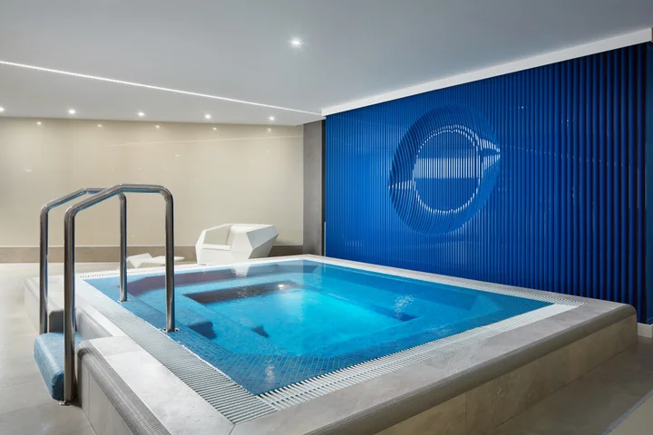 Минск: Отель Minsk Marriott