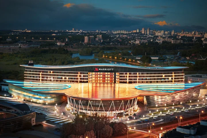 Минск: Отель Minsk Marriott