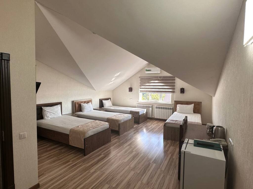Ташкент: Tourist INN Hotel