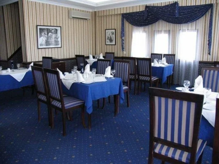 Баку: Diplomat Hotel