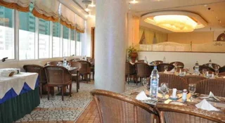 Абу-Даби: Grand Continental Hotel