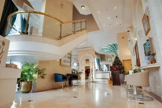 Абу-Даби: Grand Continental Hotel