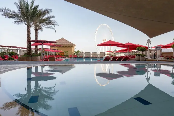 Дубай: Amwaj Rotana, Jumeirah Beach